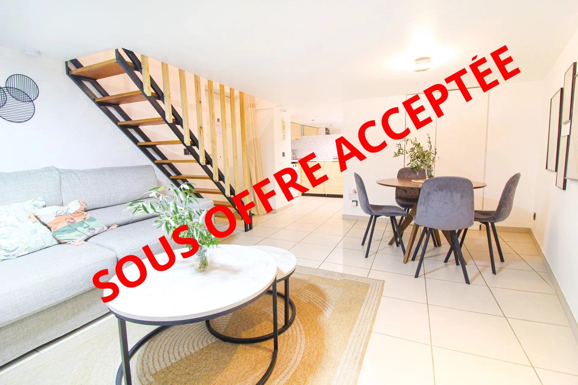 LIBERATION - Bien atypique - Local + appartement duplex de 66m² - Ideal location saisonnière - 249.000 €
