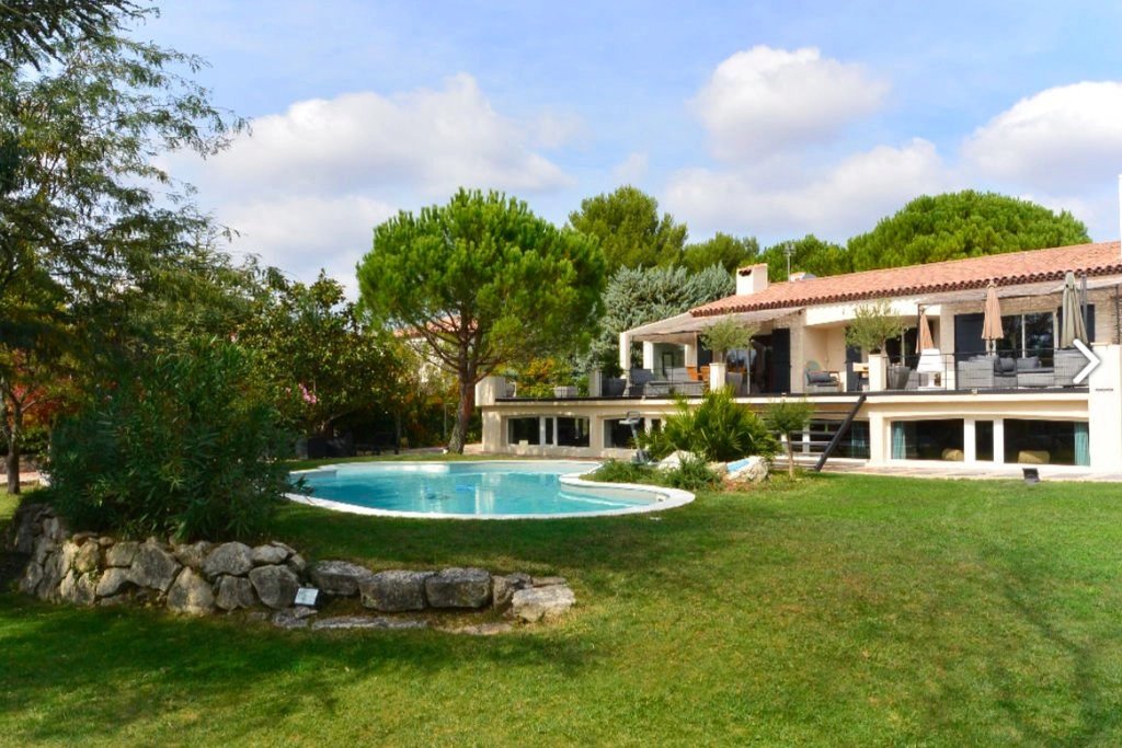 Agence immobilière de 