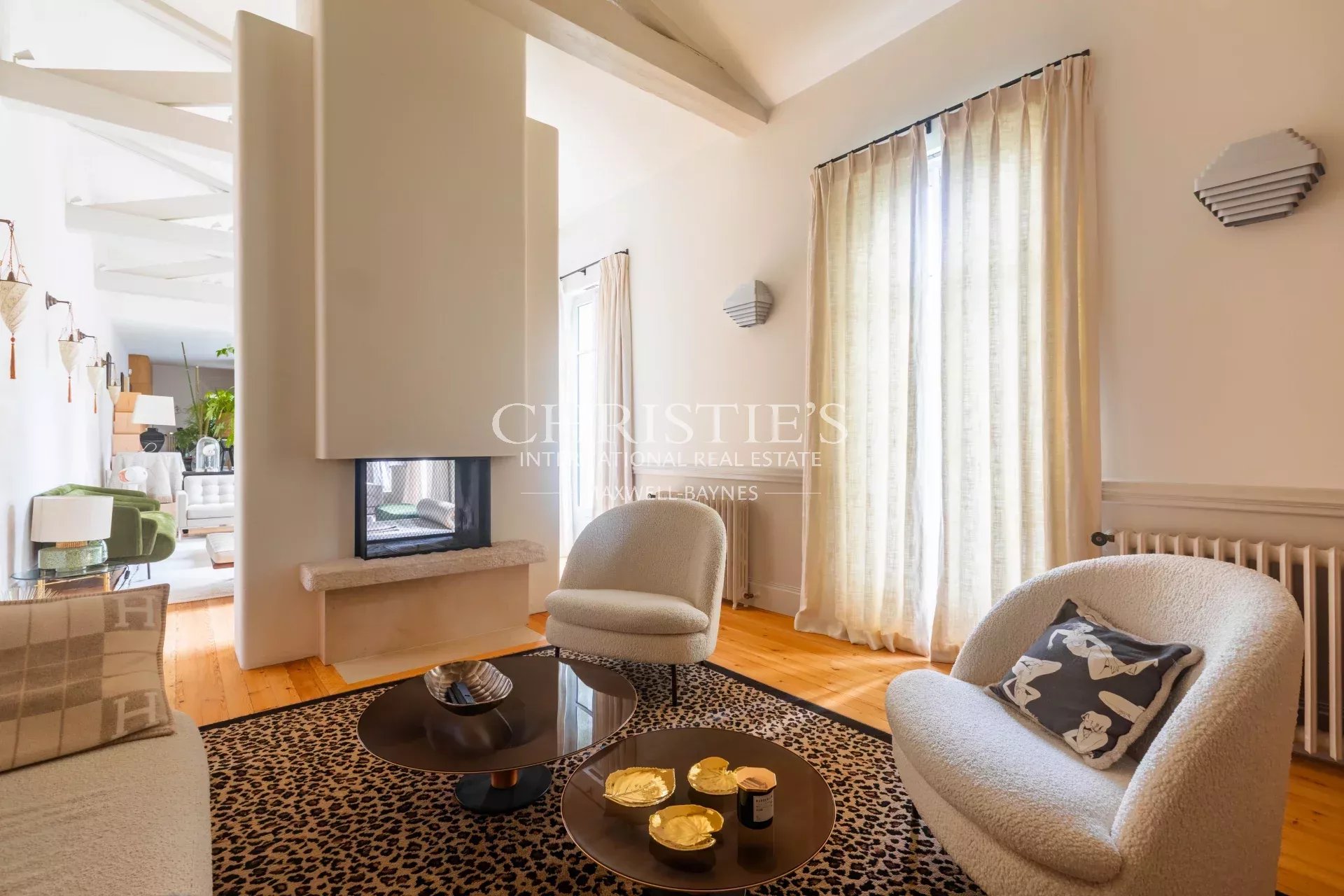 5 Bedroom Villa/Townhouse's Image 18