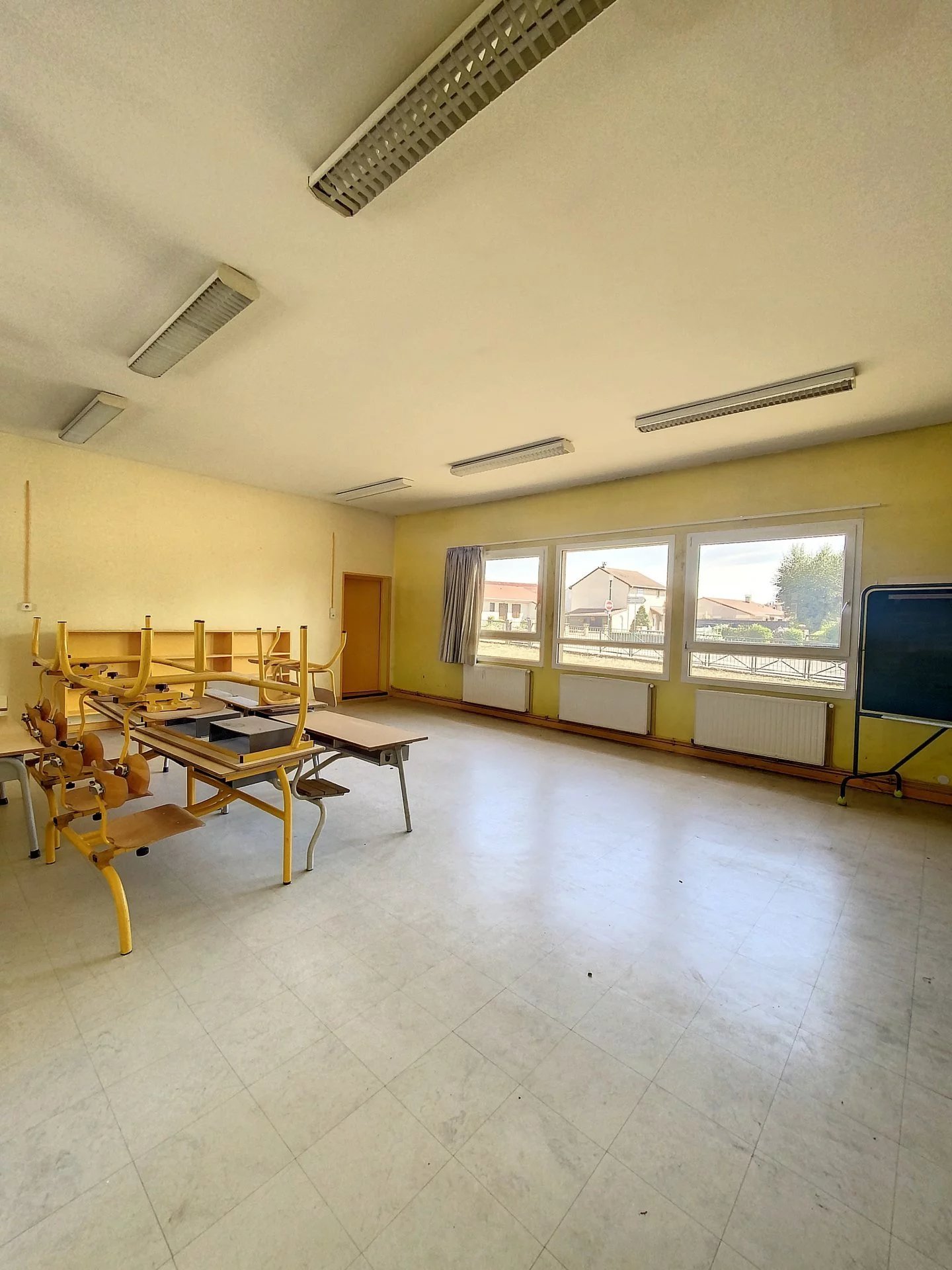 local pro ou création maison