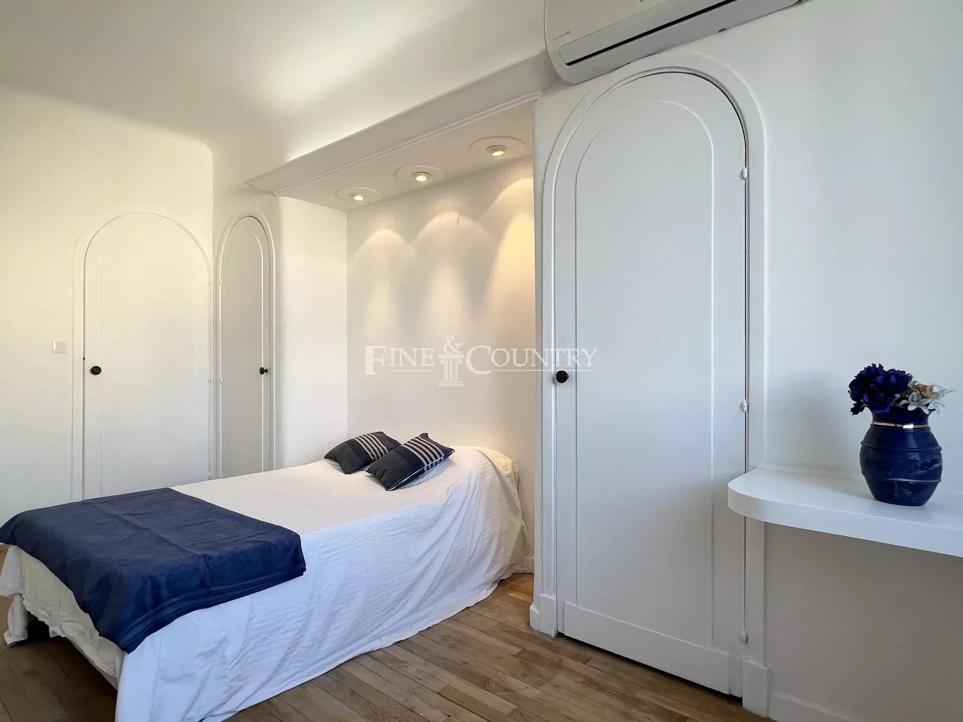 Photo of Cannes Banane, apartment  3 rooms for sale