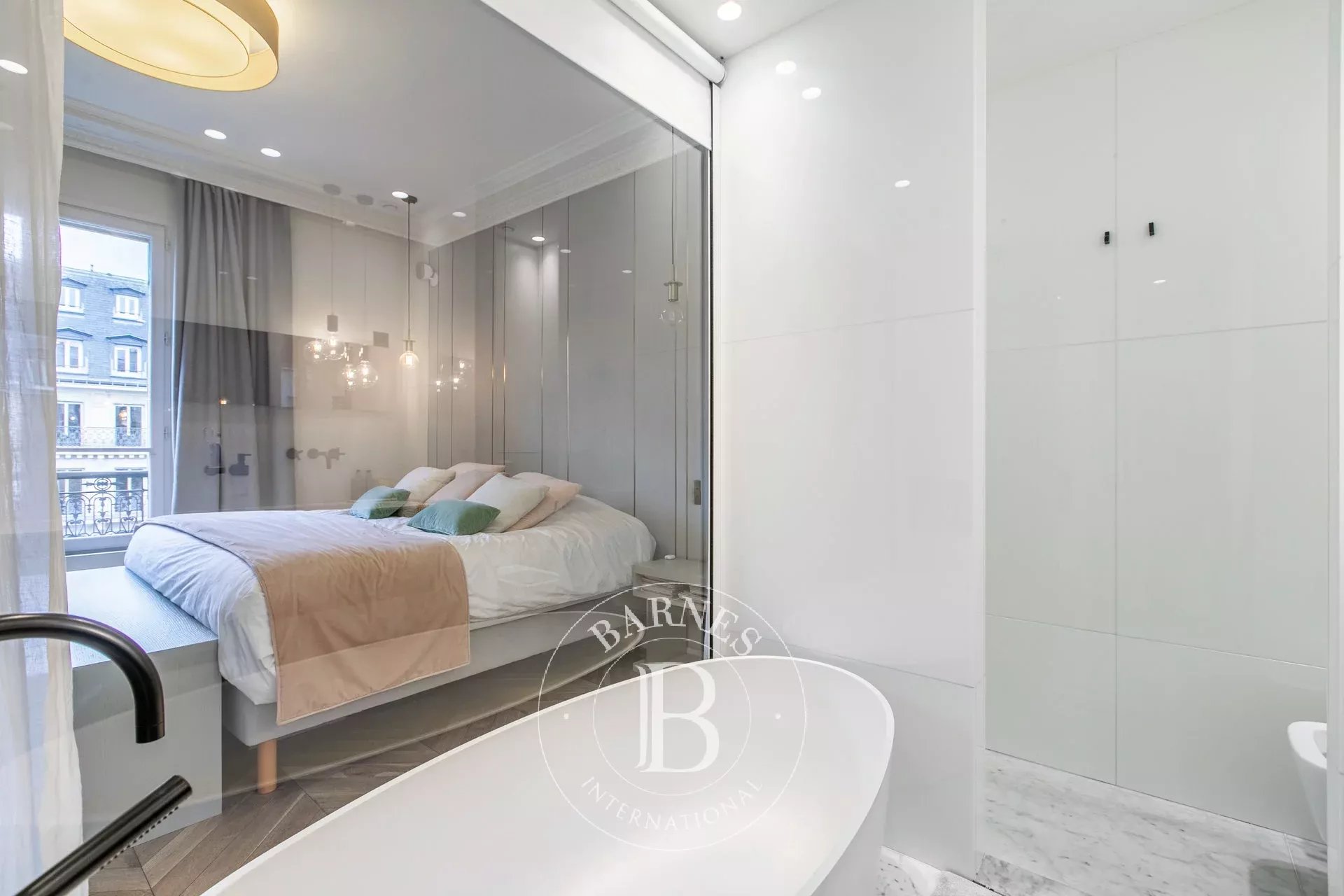 Daire Paris 8ème - picture 15