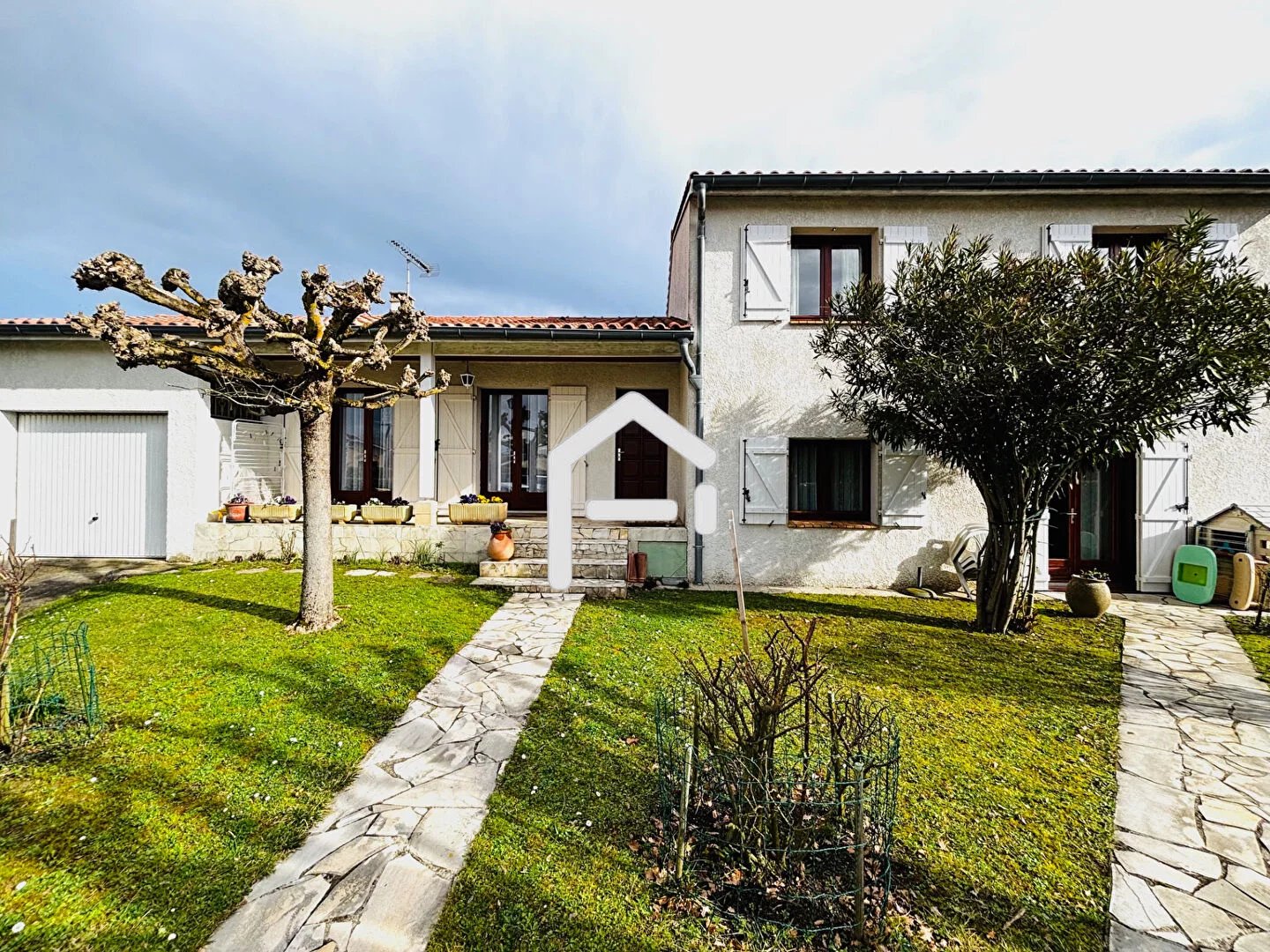 Maison centre-ville de Quint Fonsegrives 7 pièces de 174 m2  avec jardin