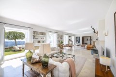 Luxury Villa Vence | Historic 6-Bedroom Family Estate with Sea Views — photo 4 of 7