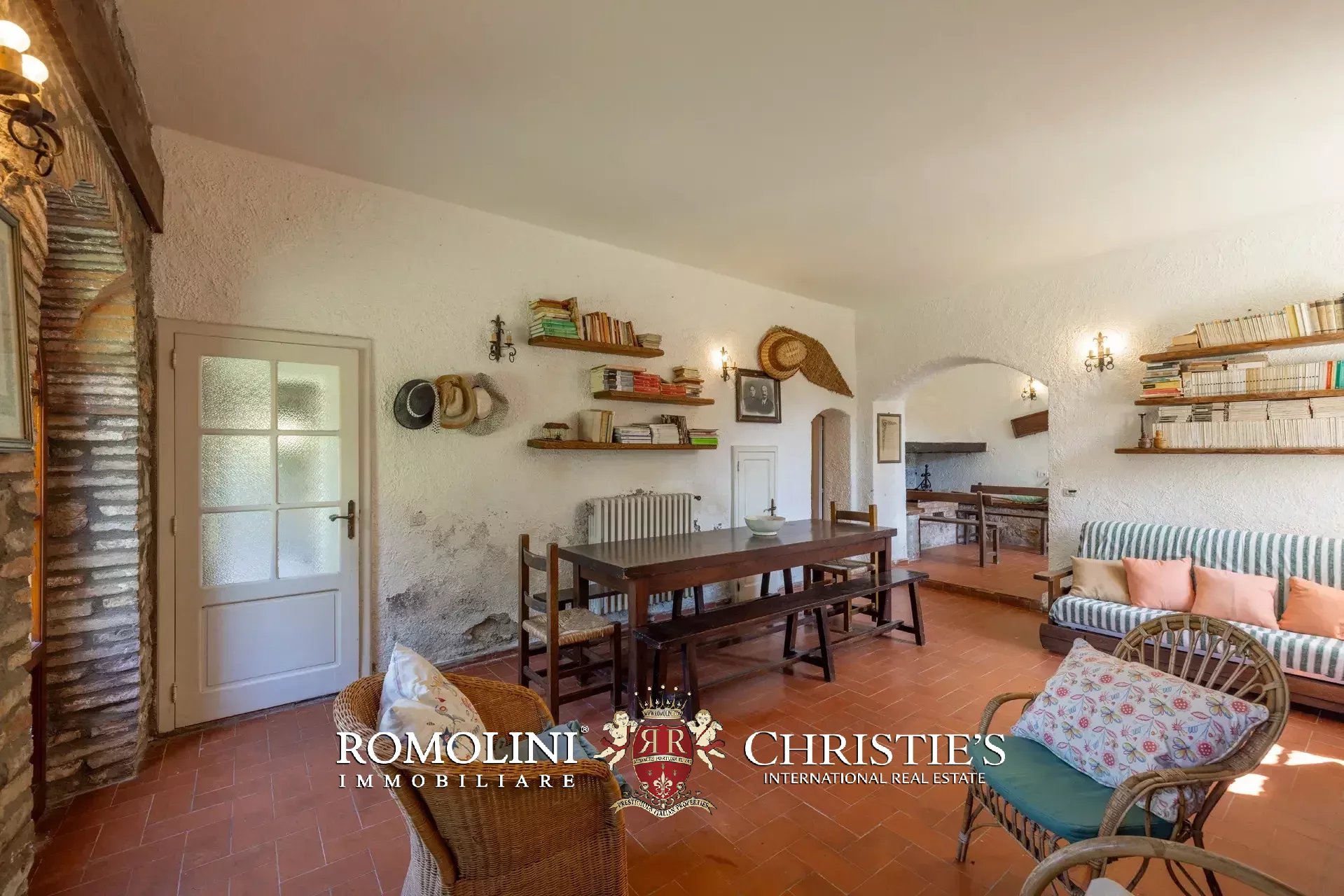 3 Bedroom Villa/Townhouse's Image 28