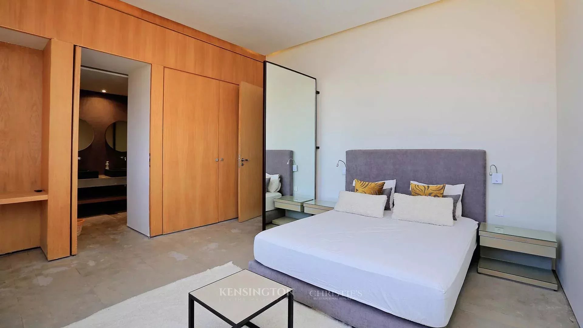 6 Bedroom Villa/Townhouse's Image 33