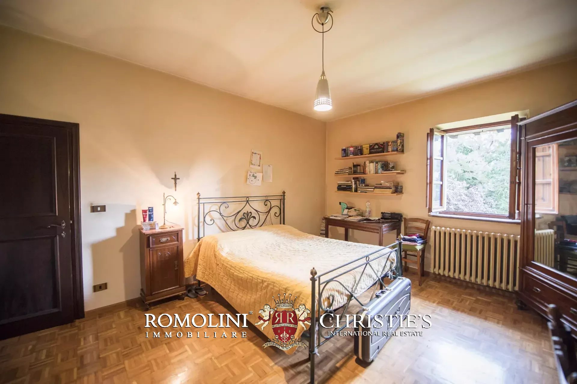 6 Bedroom Villa/Townhouse's Image 48