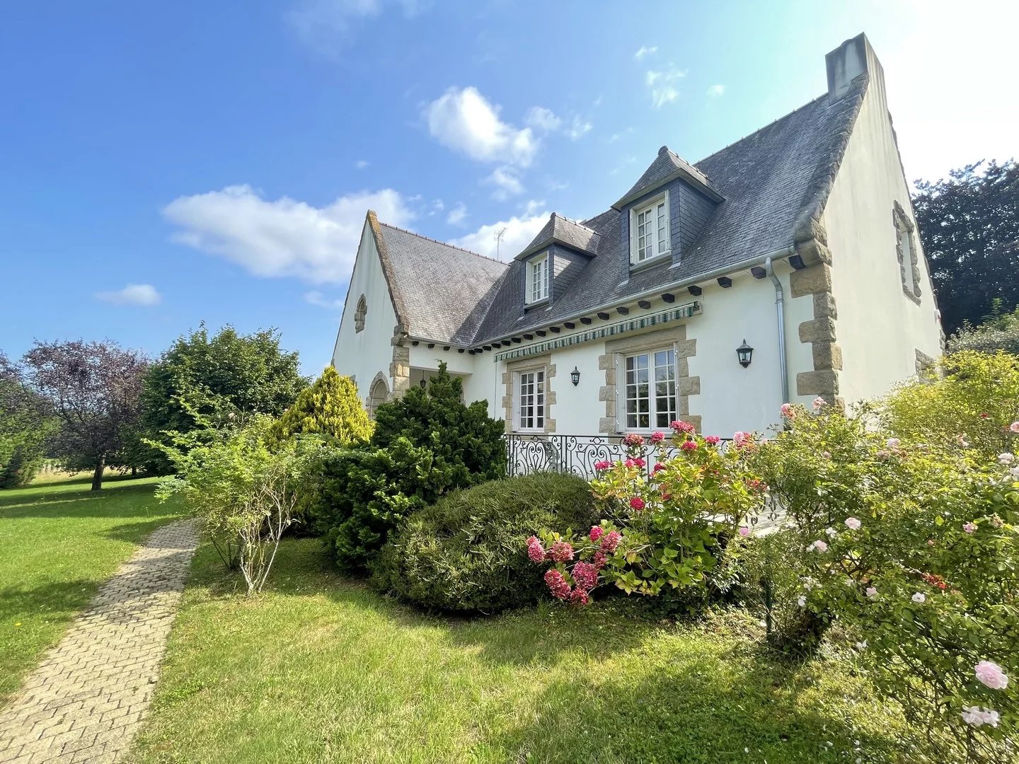 EXCLUSIVITE PLEUDIHEN SUR RANCE  CENTRE ET CALME