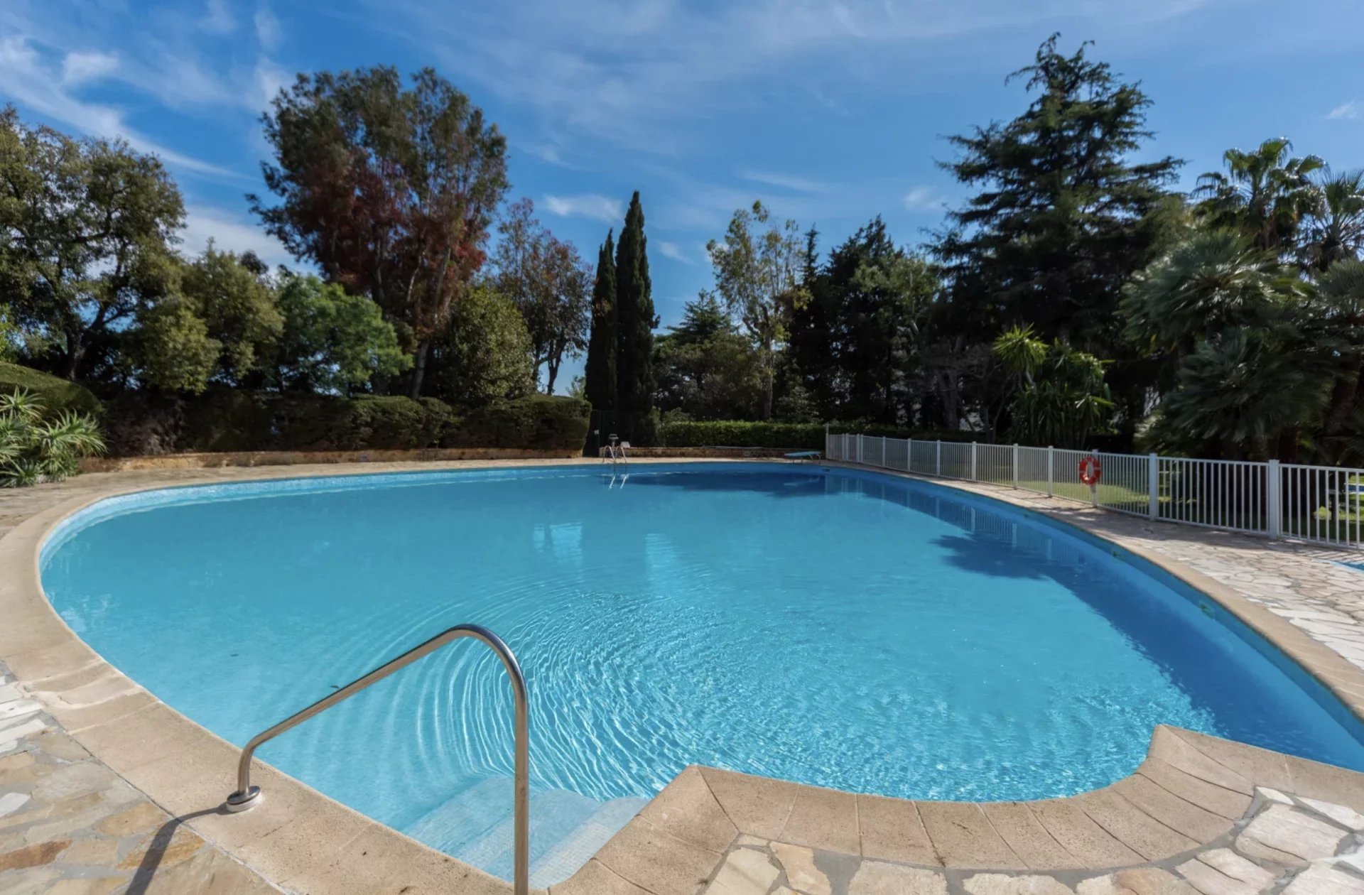 CANNES - Californie - Appartement 155 m² - 3 chambres - Terrasse - vue mer