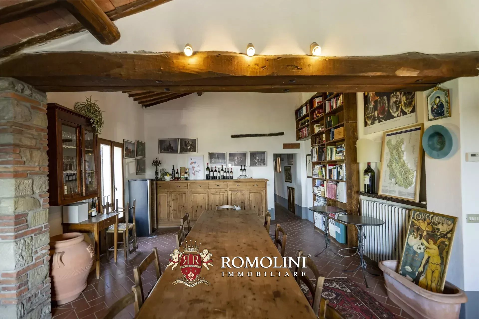 7 Bedroom Villa/Townhouse's Image 32