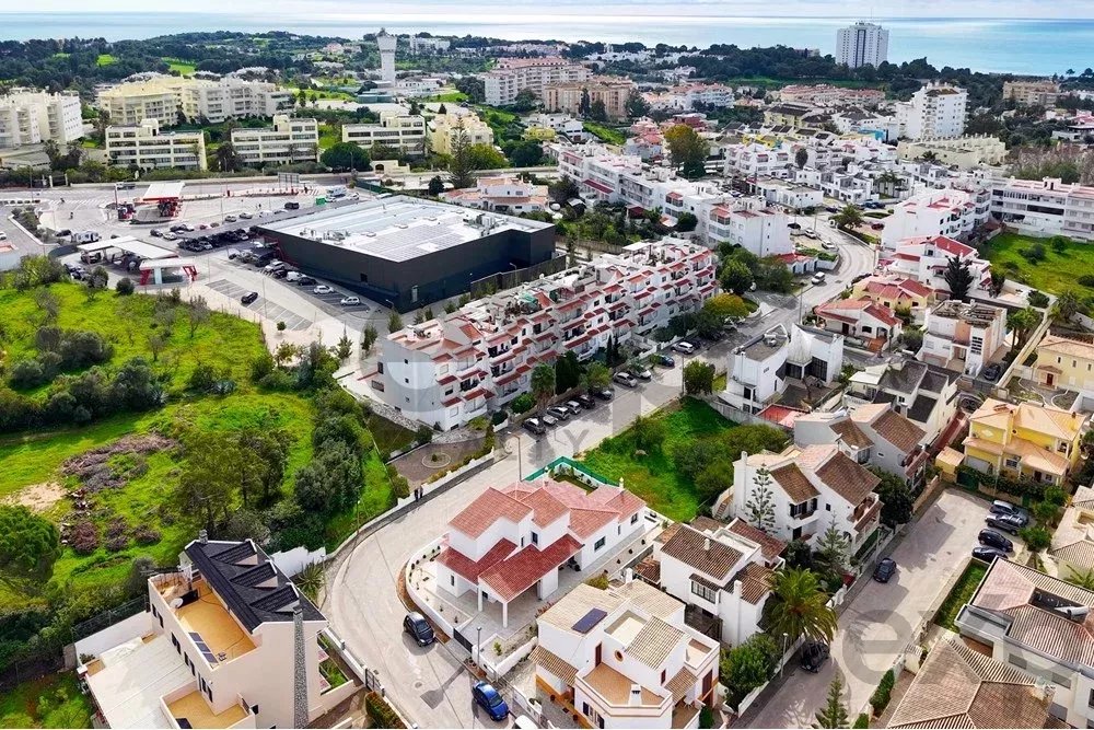 New T4 villa 5 min from Beach. 85948859 image 41