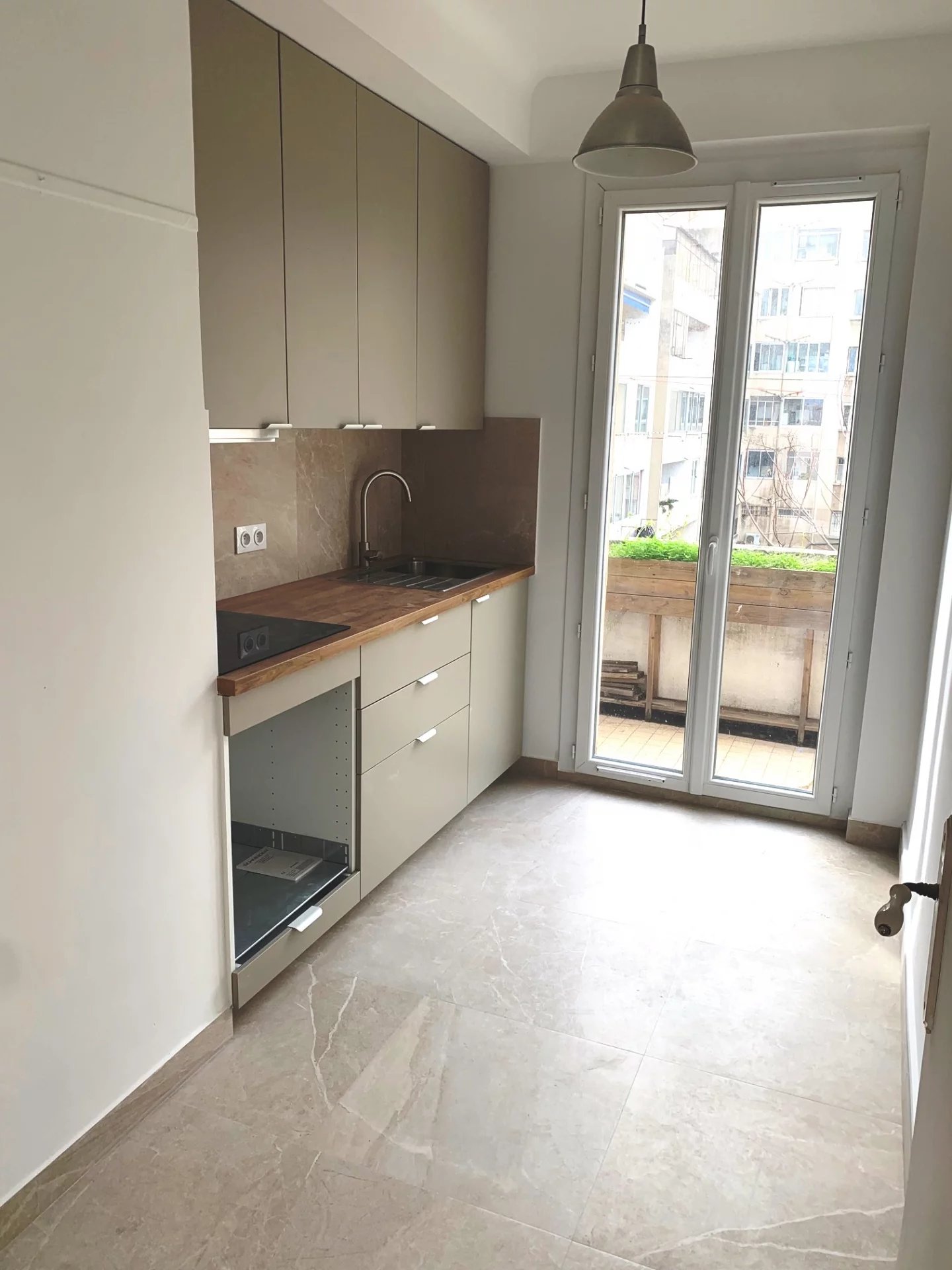 VAUBAN - T2 de 41m2 avec terrasse en dernier étage.