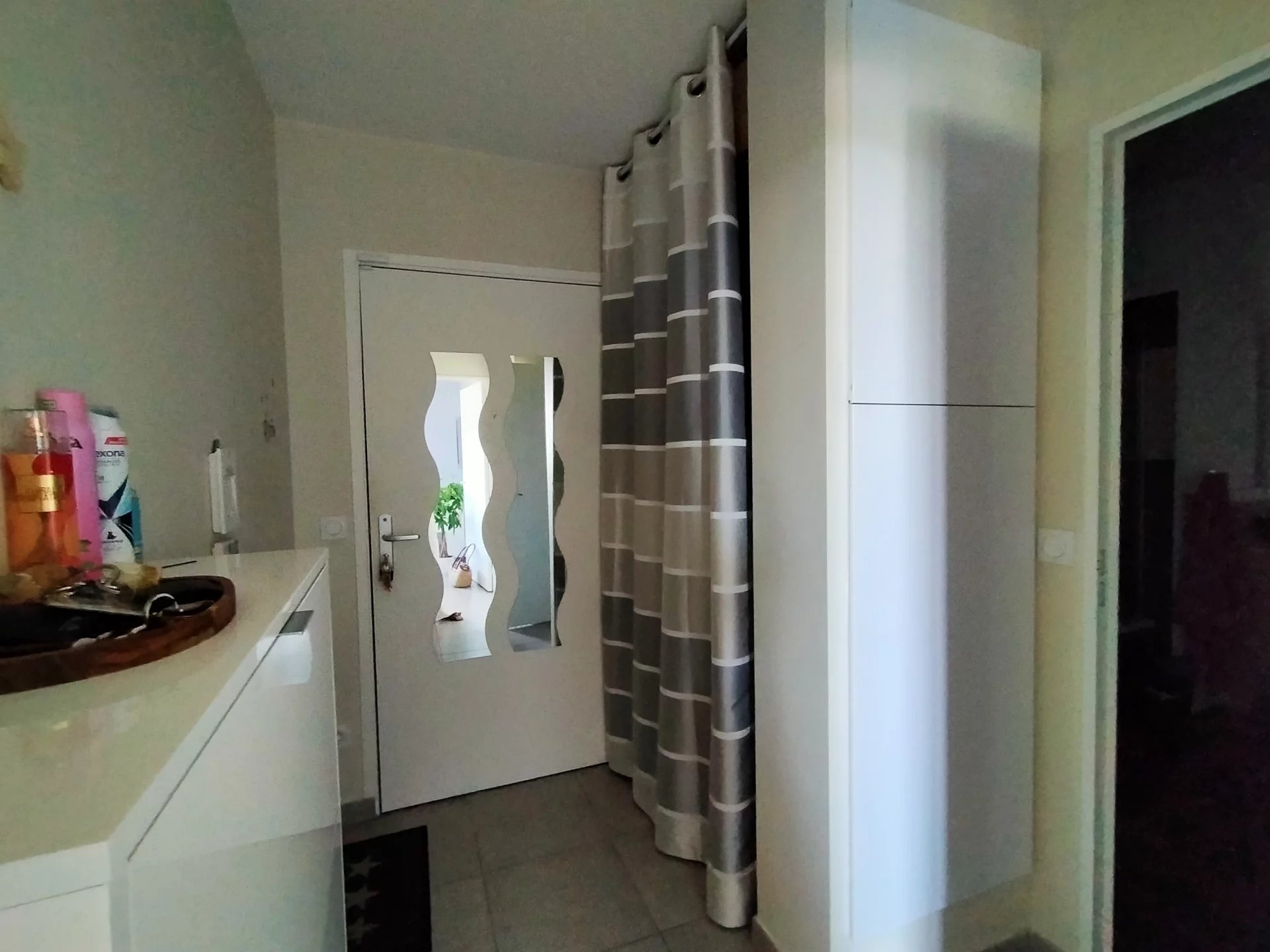 84811766 Location Meyzieu