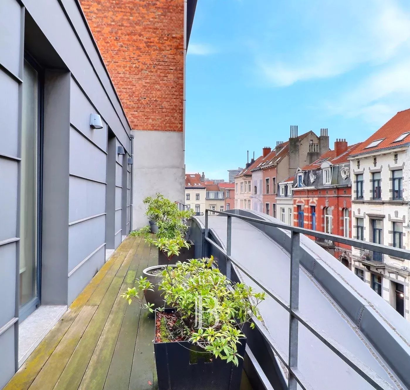 Châtelain - Town house of +/- 450m2 with 6bed + swimming pool