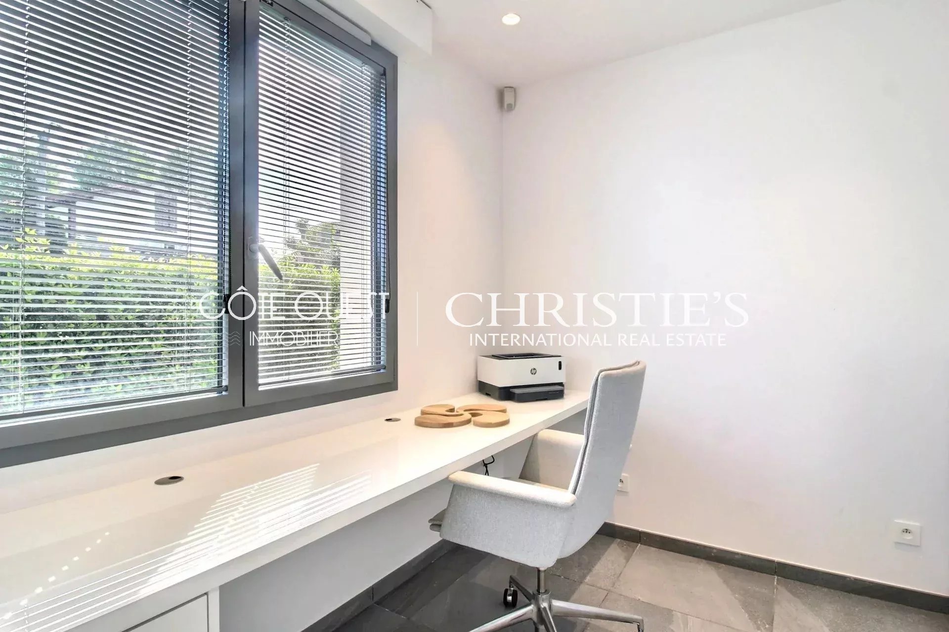 4 Bedroom Villa/Townhouse's Image 16