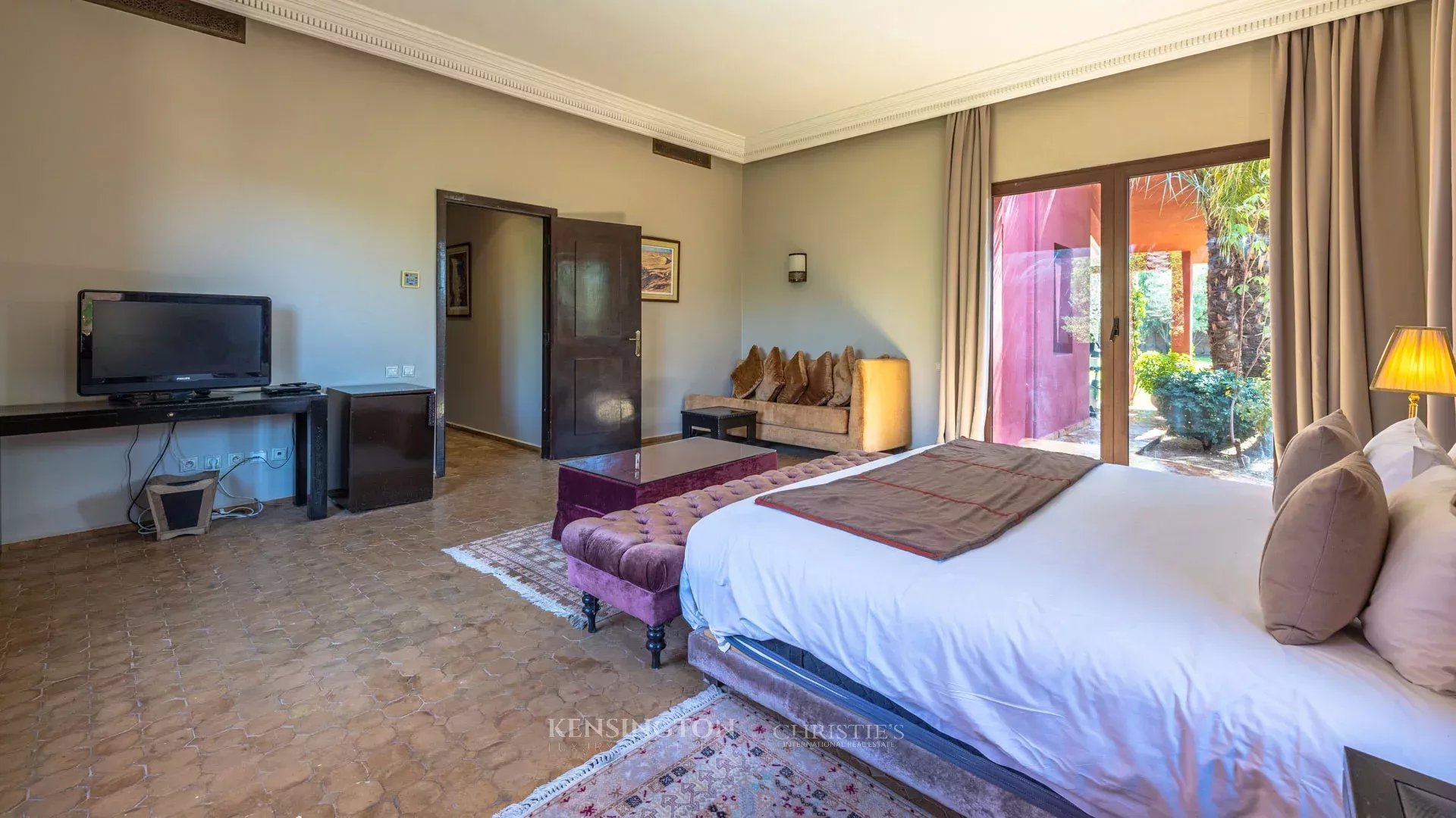 5 Bedroom Villa/Townhouse's Image 34