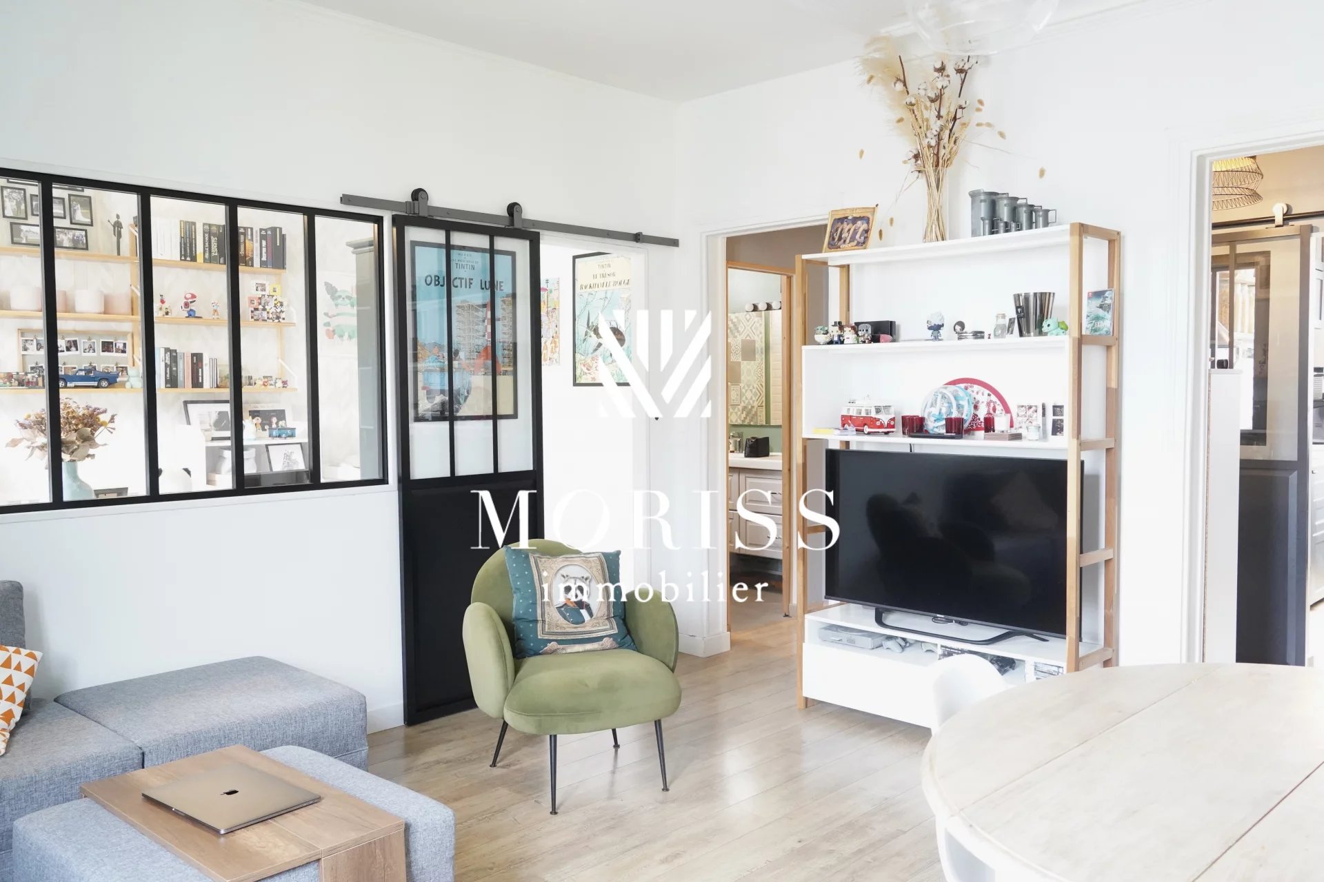 Appartement de 3 pièces rénové et traversant à Saint-Maurice - Image Array