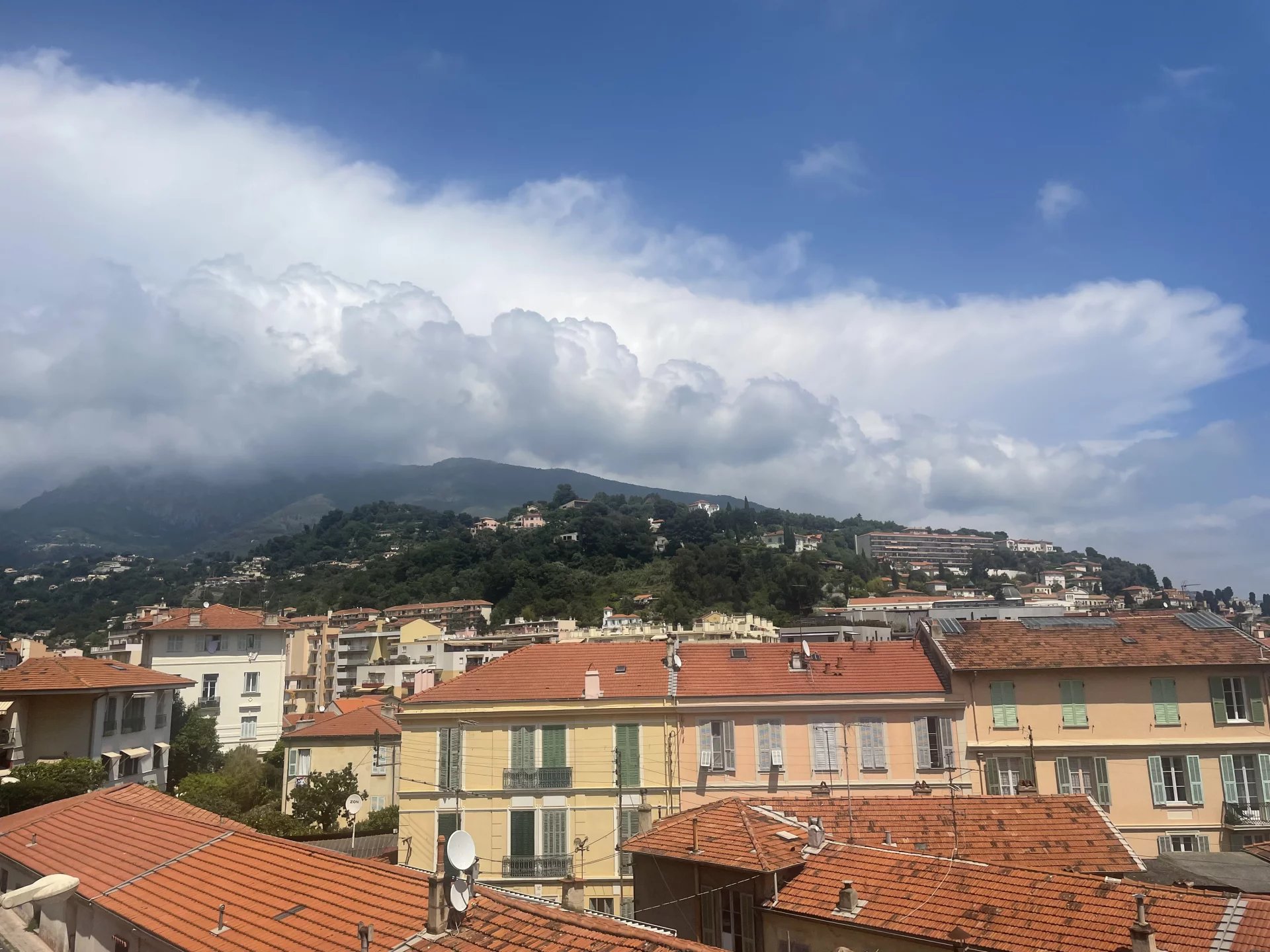 STUDIO QUARTIER DE LE GARE