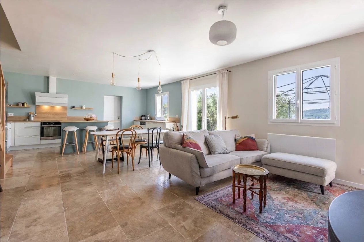 Levens Villa individuelle 4-5 pièces 119 m² de 2023 / résidentiel / vue dégagée collines et montagnes / position dominante / exposition SUD