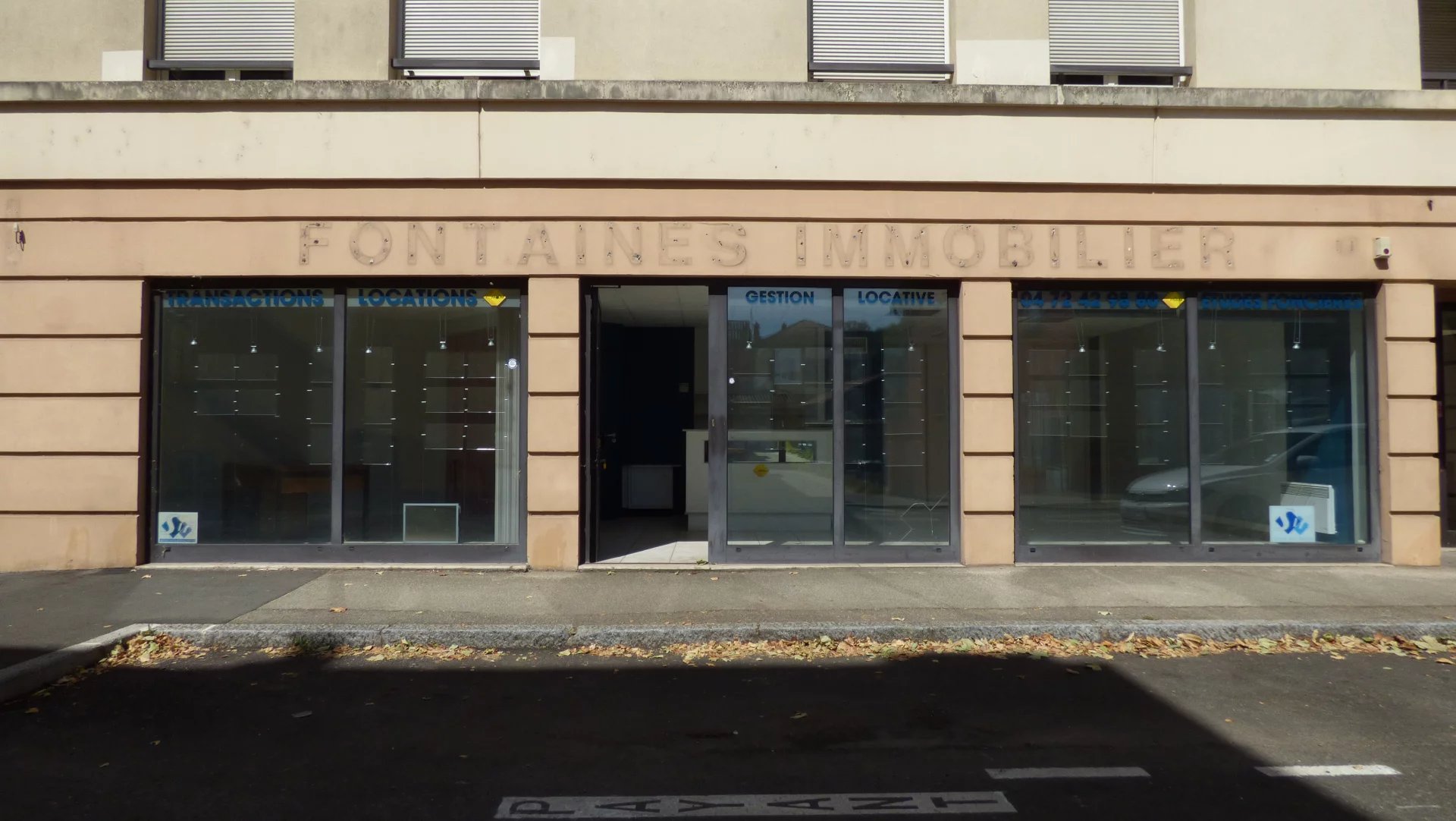 Local commercial 60 m² centre Fontaines-sur-Saône