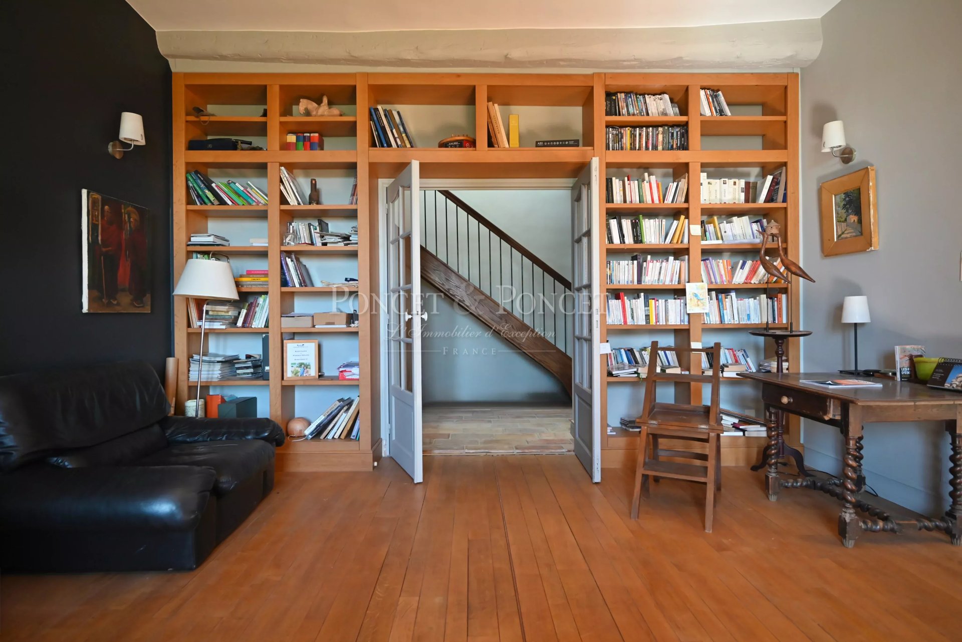10 Bedroom Villa/Townhouse's Image 17