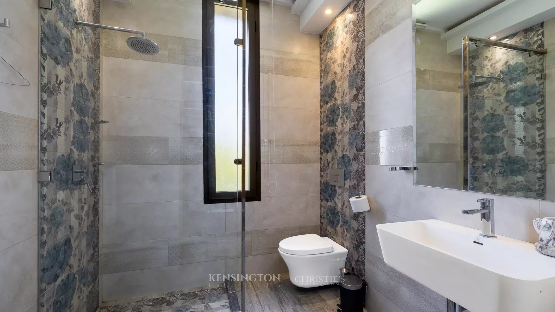 4 Bedroom Villa/Townhouse's Image 39