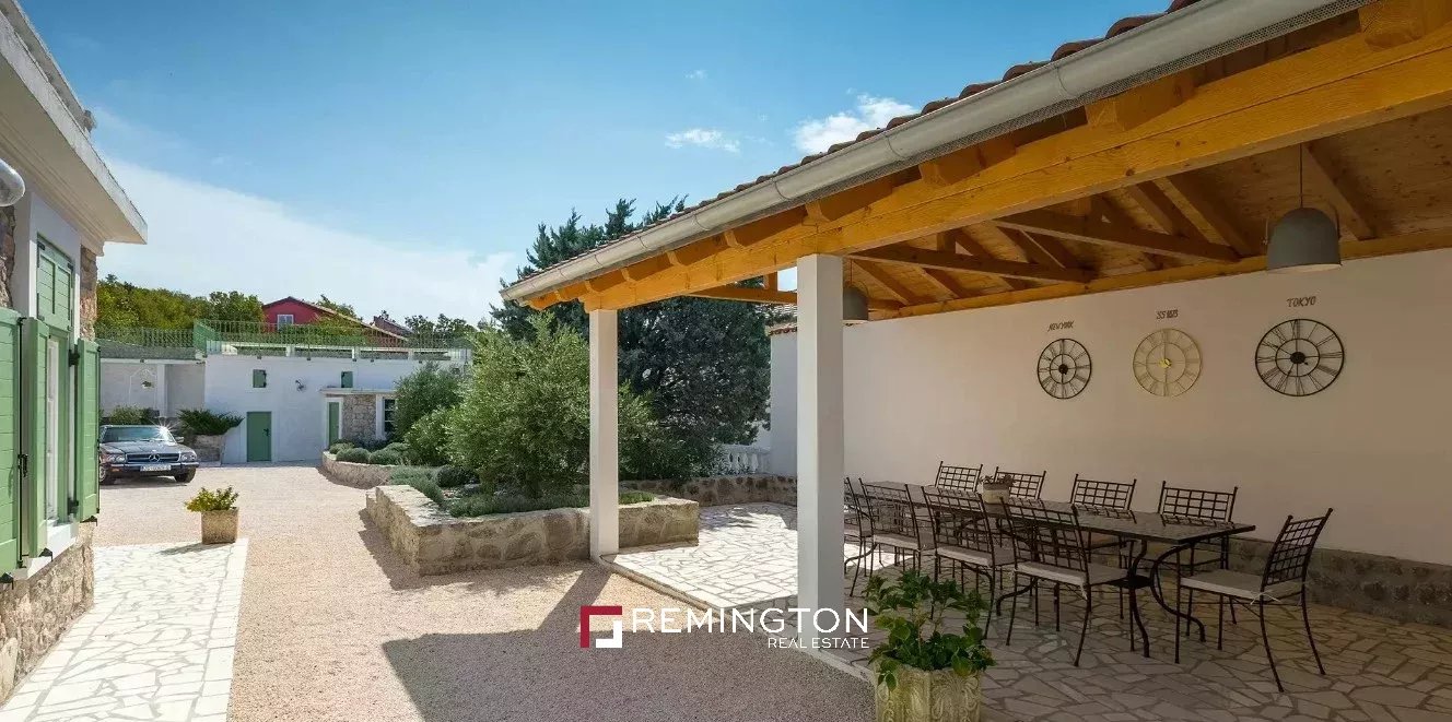 5 Bedroom Villa/Townhouse's Image 16
