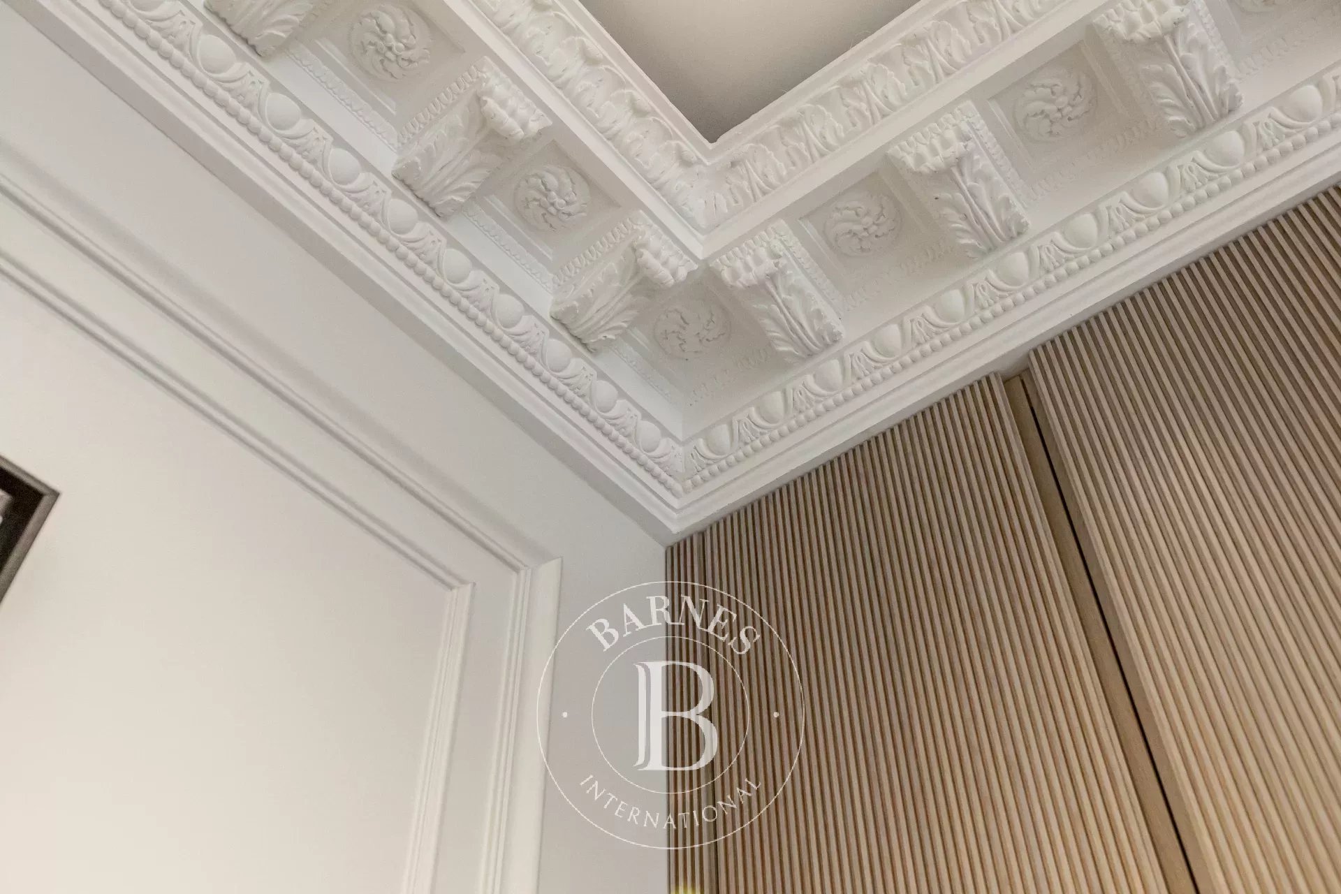 Daire Paris 8ème - picture 8