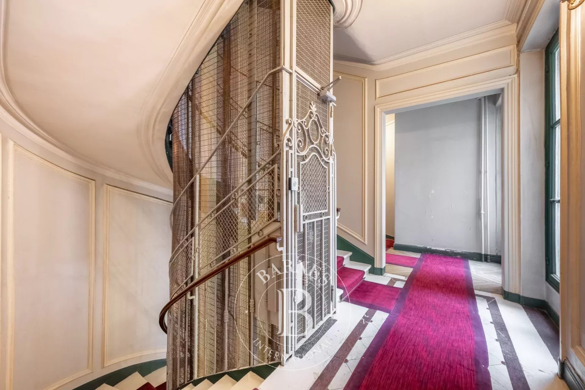 Daire Paris 8ème - picture 9