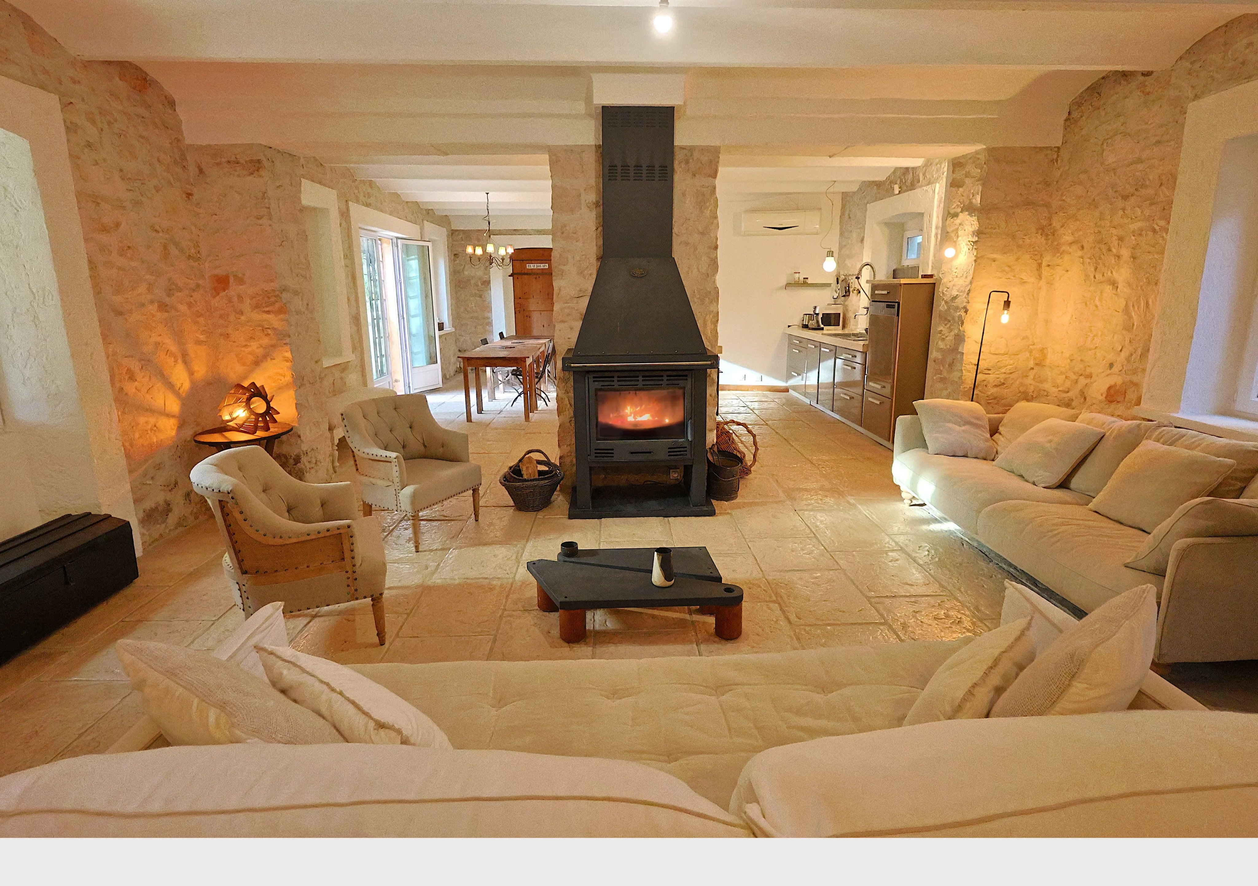 EXCLUSIVITÉ – Maison de caractère – Ancienne bergerie rénovée – Piscine – Terrain 864 m² – Vallauris