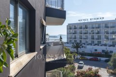 Renovated 3-bedroom apartment in Santa Eulalia, Ibiza — photo 6 of 7