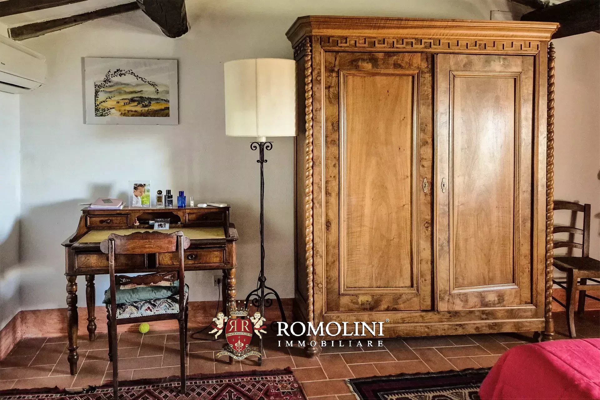 RUSTIC FARMHOUSE WITH POOL FOR SALE IN MOUNT AMIATA, MAREMMA