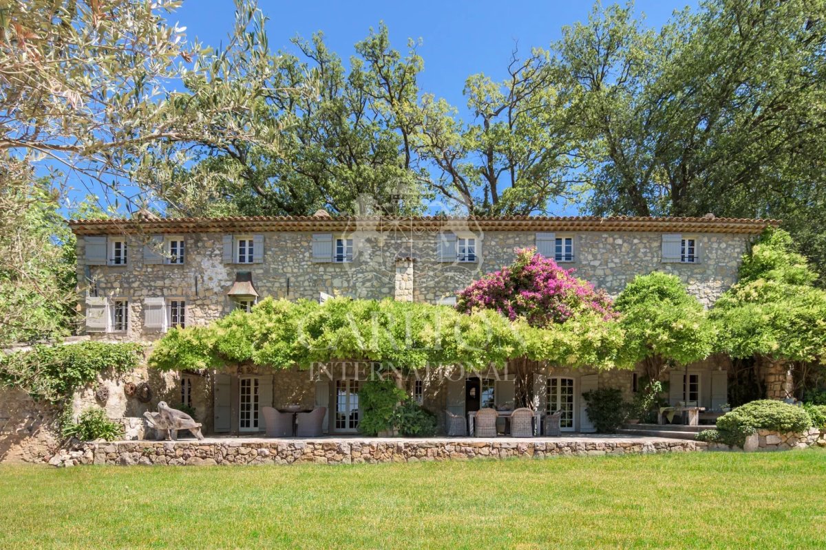 Riviera Countryside – Timeless Provençal Bastide