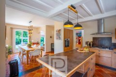Gated Estate – Lovely Renovated Provençal Villa with Views of the Historic Village of Mougins — photo 7 of 7