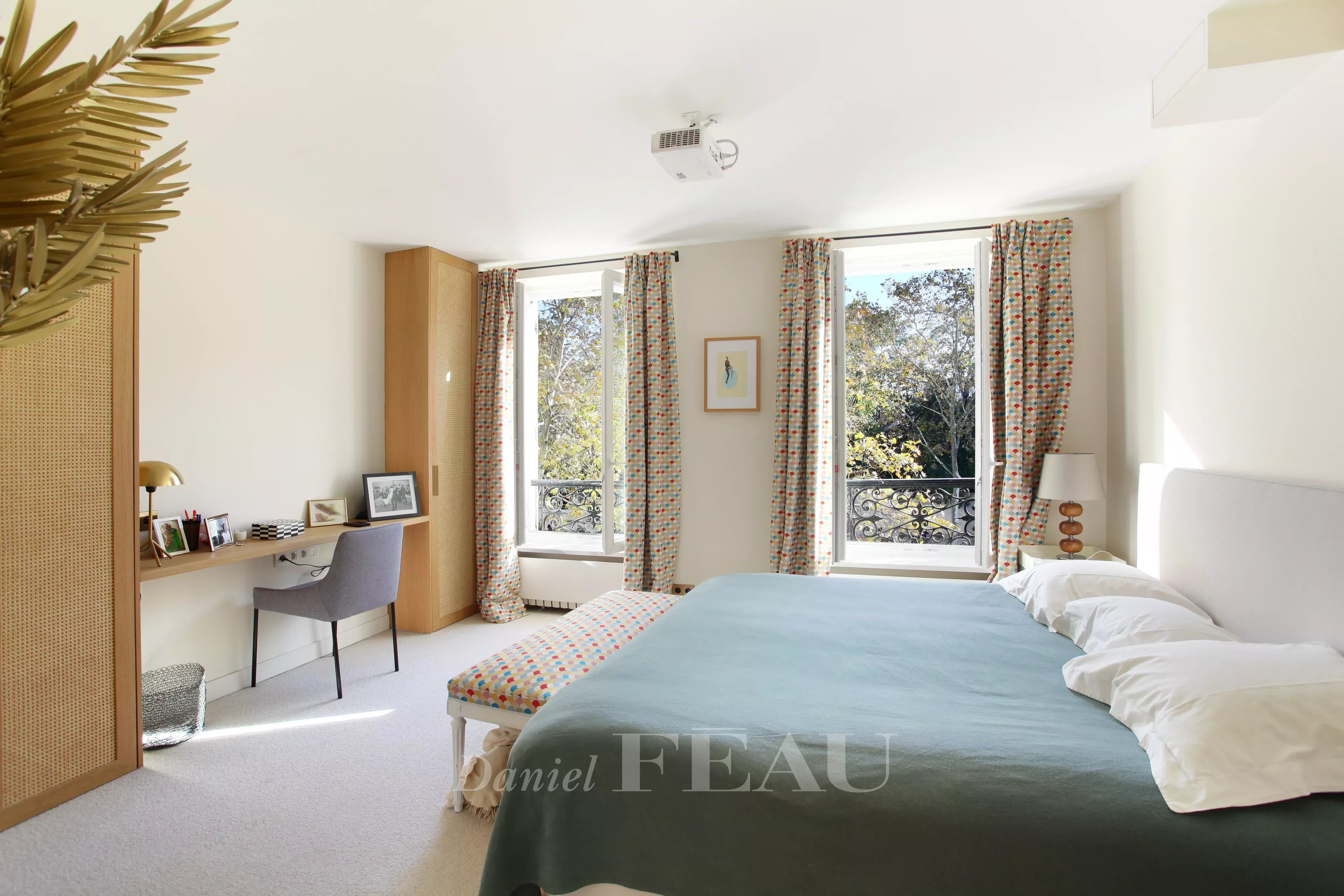 Sale Apartment Paris 7th