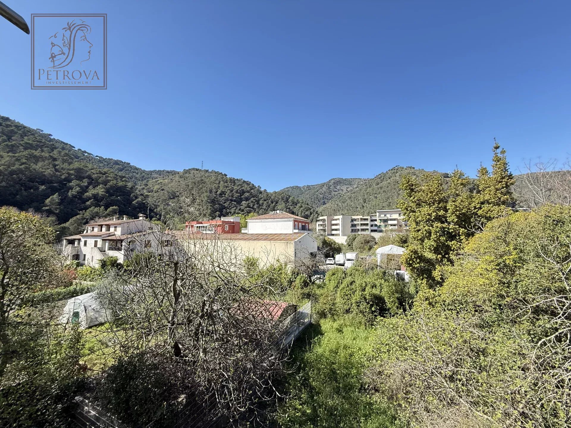 Agence immobilière de 