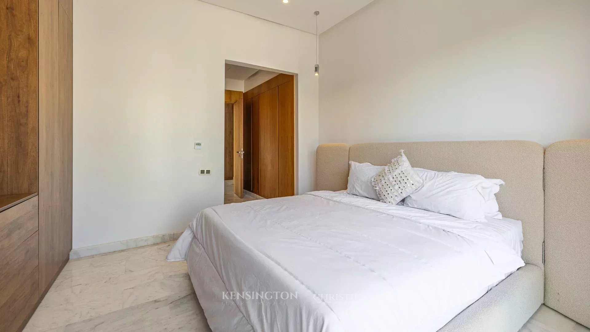 4 Bedroom Villa/Townhouse's Image 8
