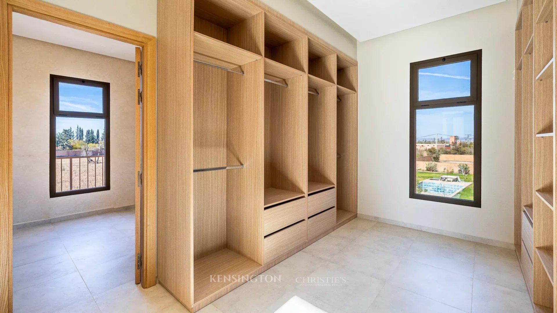 4 Bedroom Villa/Townhouse's Image 32