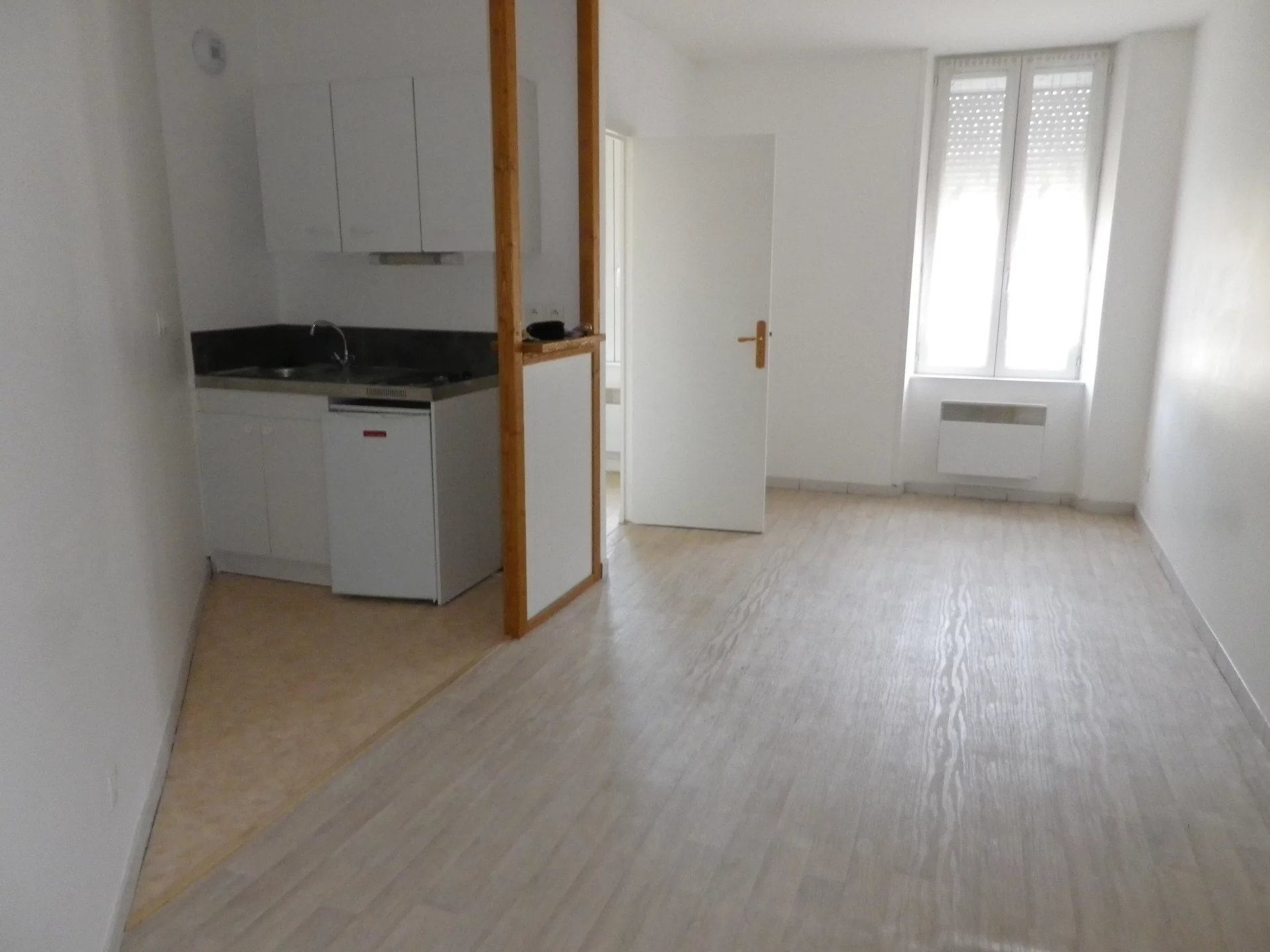 APPARTEMENT type 1 CENTRE VILLE