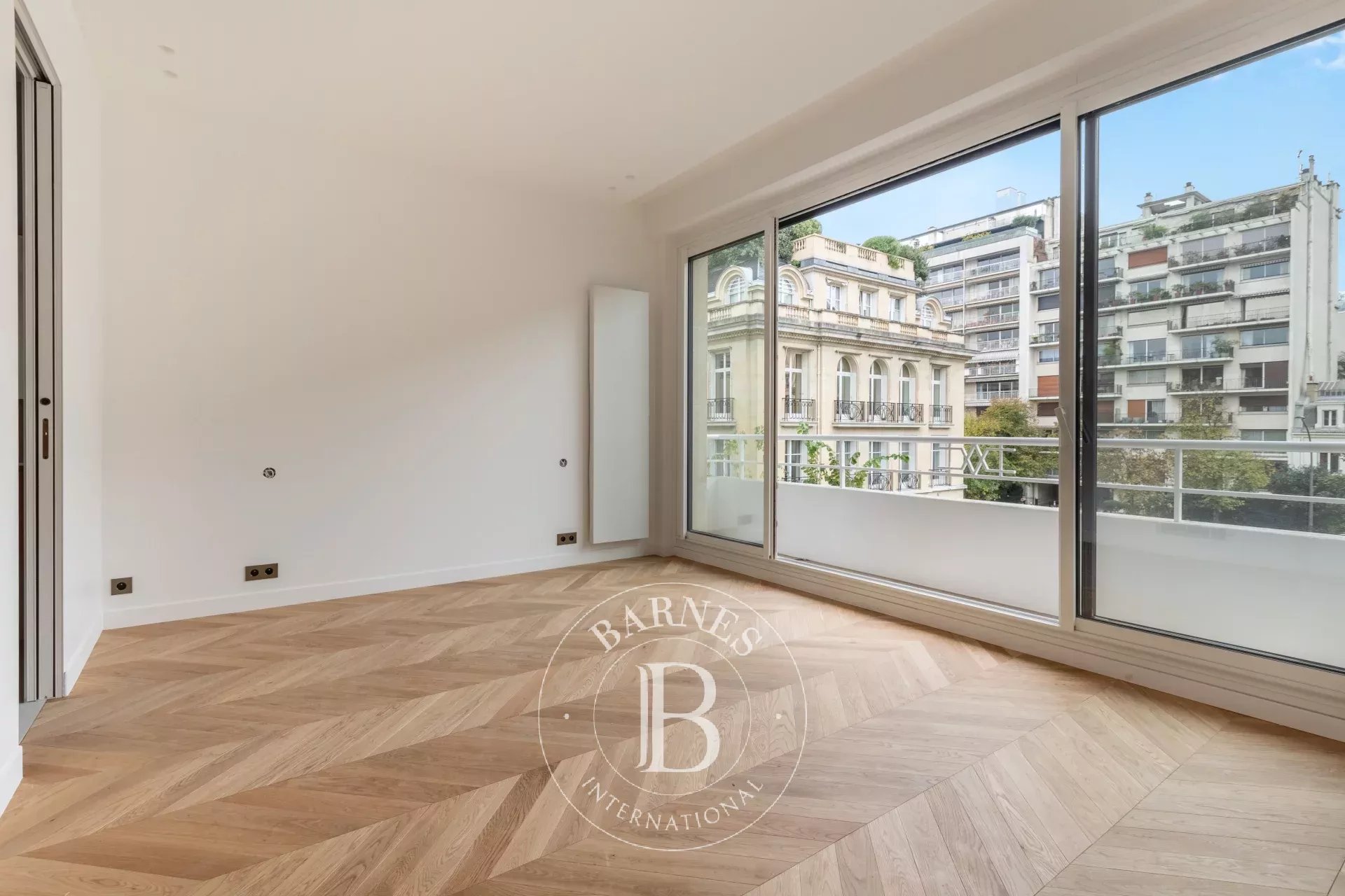 Paris  - Apartment 4 Bedrooms - picture 8