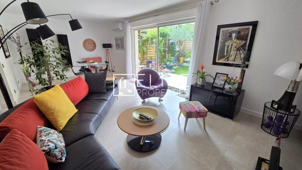 HOUSE WITH 6 ROOMS + GARAGE AND PARKING – LE CANNET — photo 4