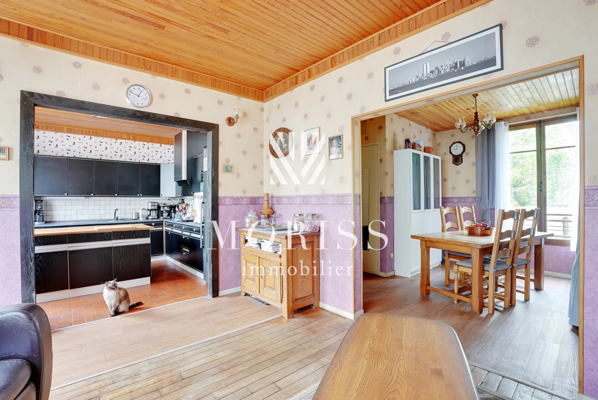 Maison Familiale 6 pièces avec jardin  Les LILAS Métro Serge Gai - Image Array