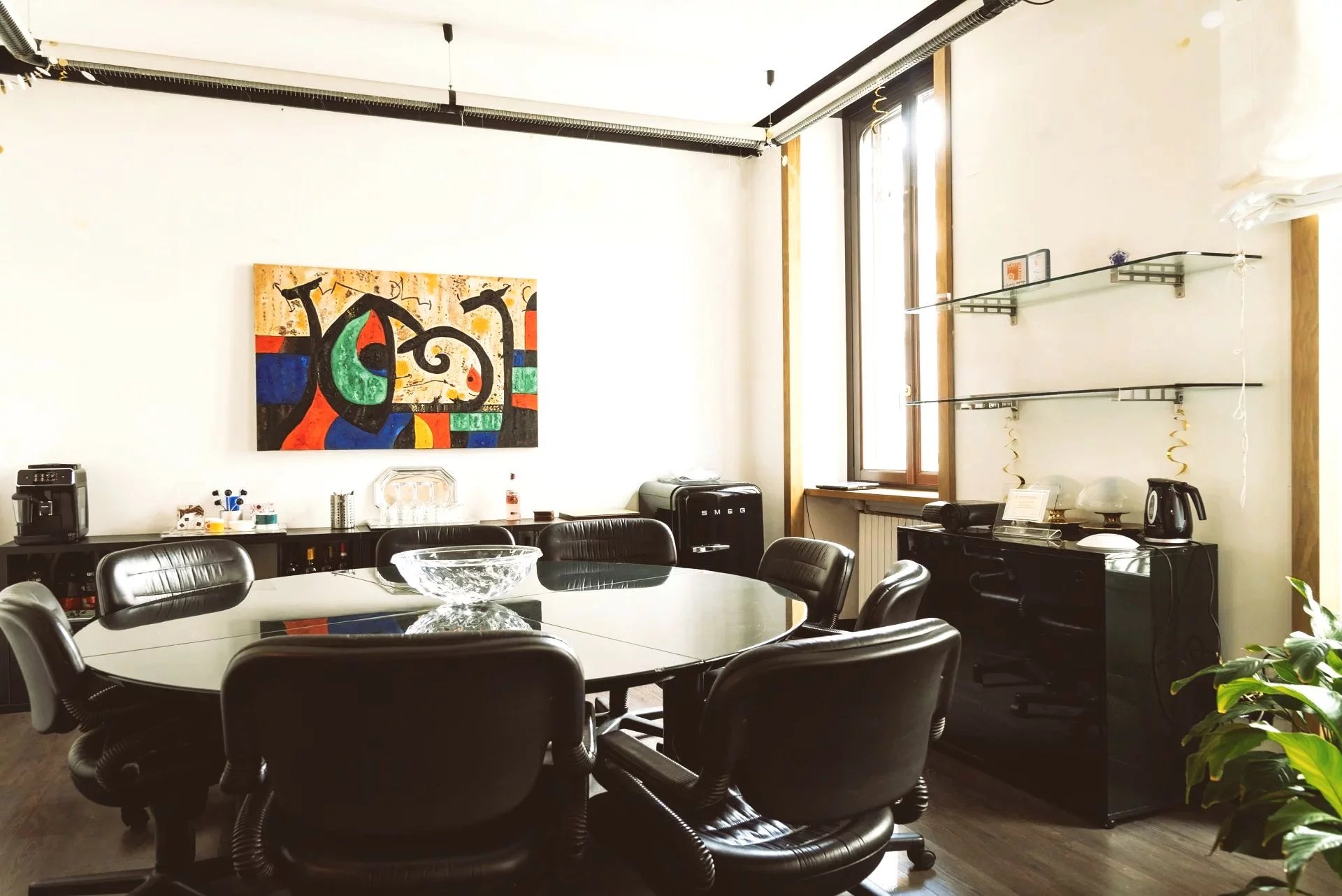 Eleganza e Centralità: Ufficio di Rappresentanza