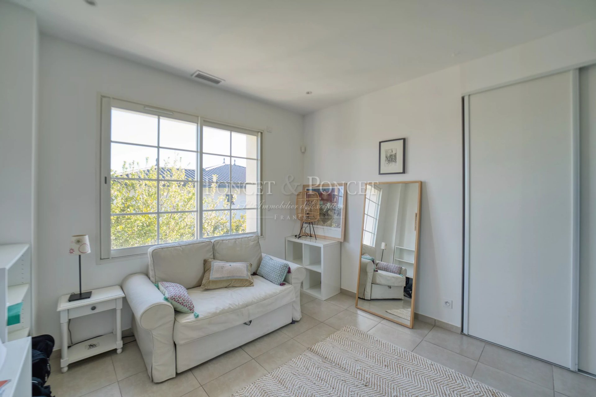 5 Bedroom Villa/Townhouse's Image 15