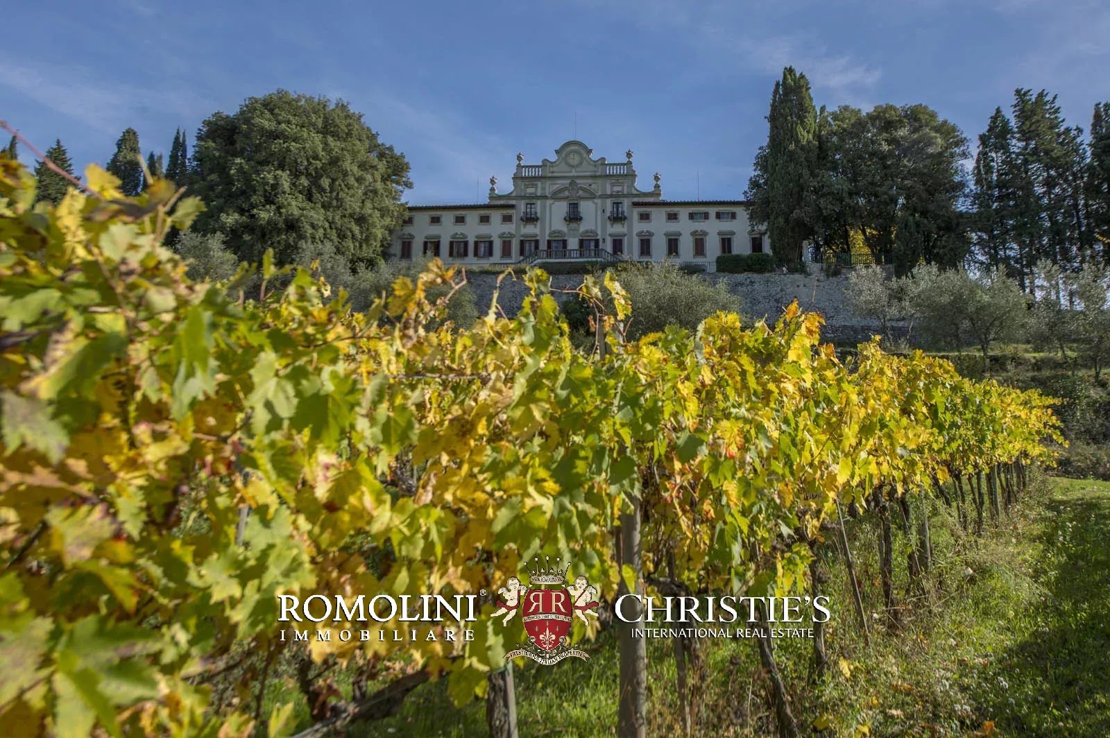 LUXURY HISTORICAL VILLA FOR SALE IN RADDA IN CHIANTI, TUSCANY