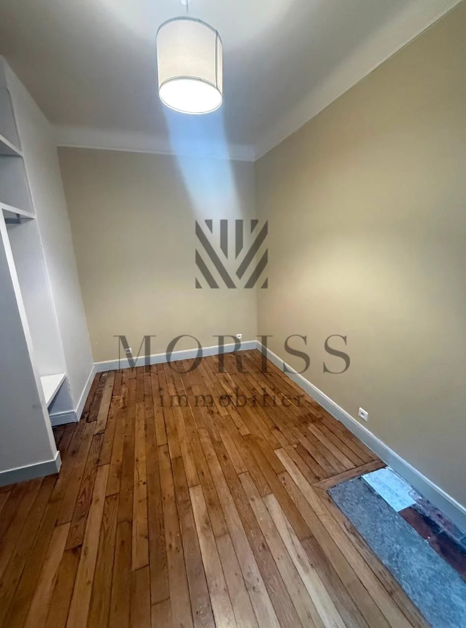 PARIS 75014 - APPARTEMENT 2 PIÈCES DE 42m² - Image Array