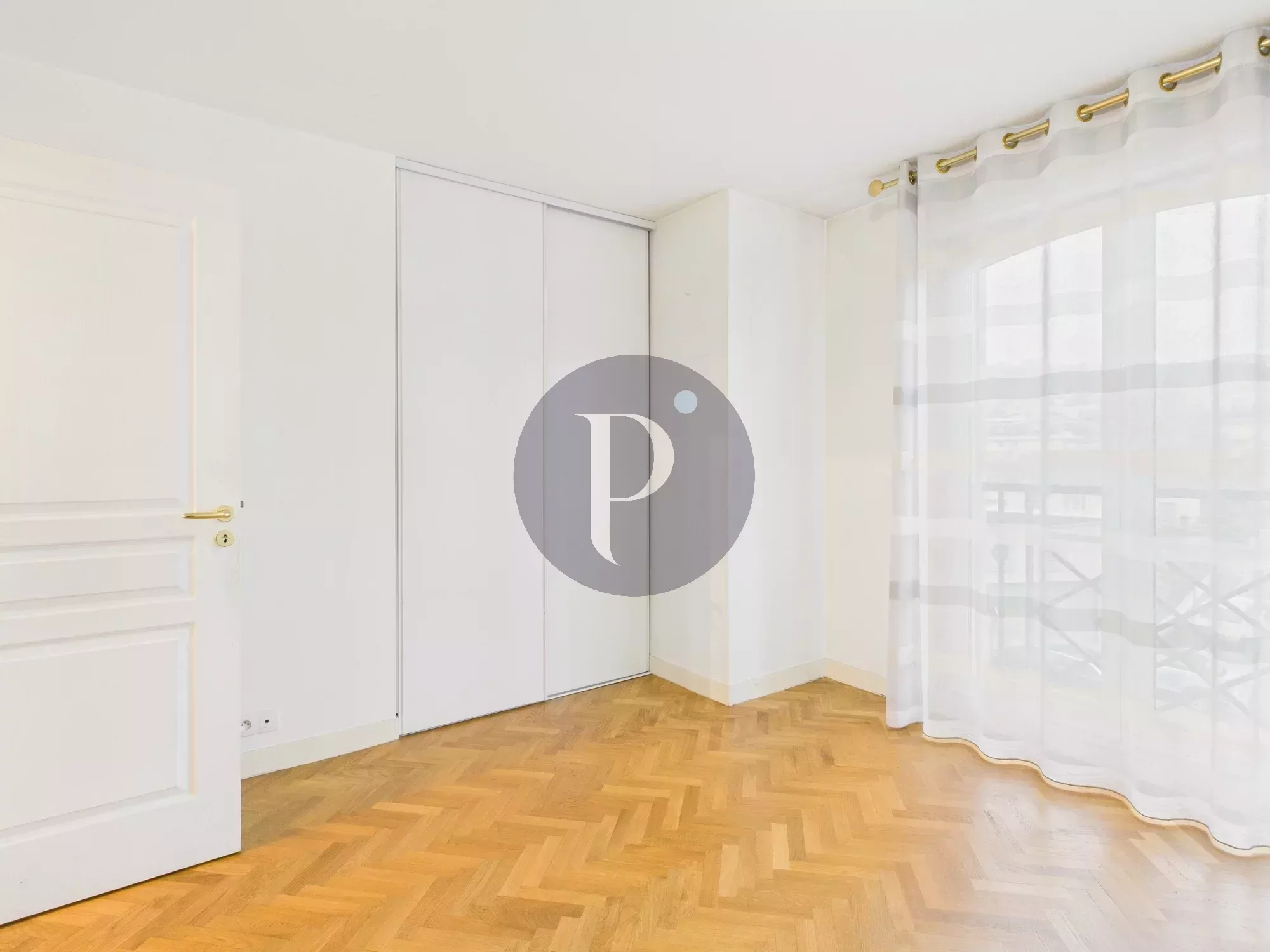 vente-appartement-4-pieces-le-plessis-robinson-86485409