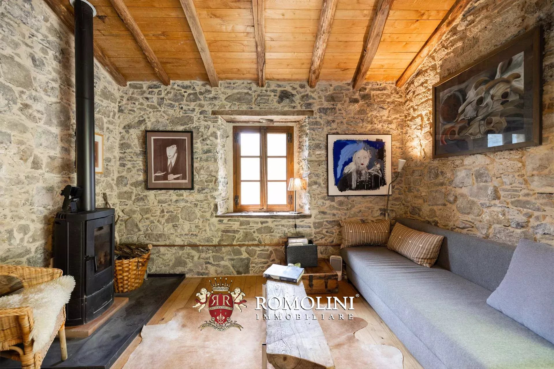 10 Bedroom Villa/Townhouse's Image 52