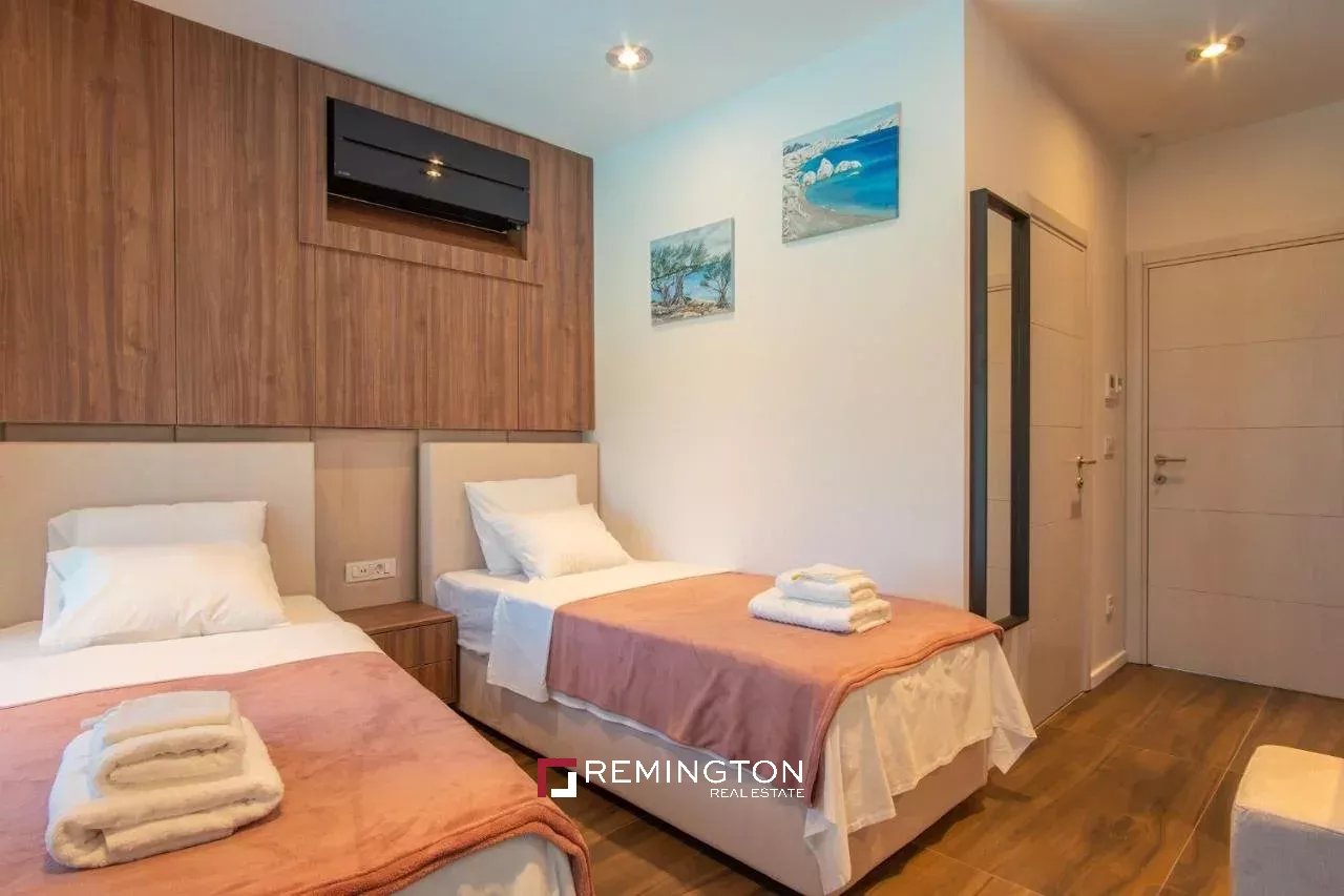 3 Bedroom Villa/Townhouse's Image 3