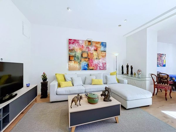 Appartment 3 bedrooms for sale in Cannes Banane — photo 2